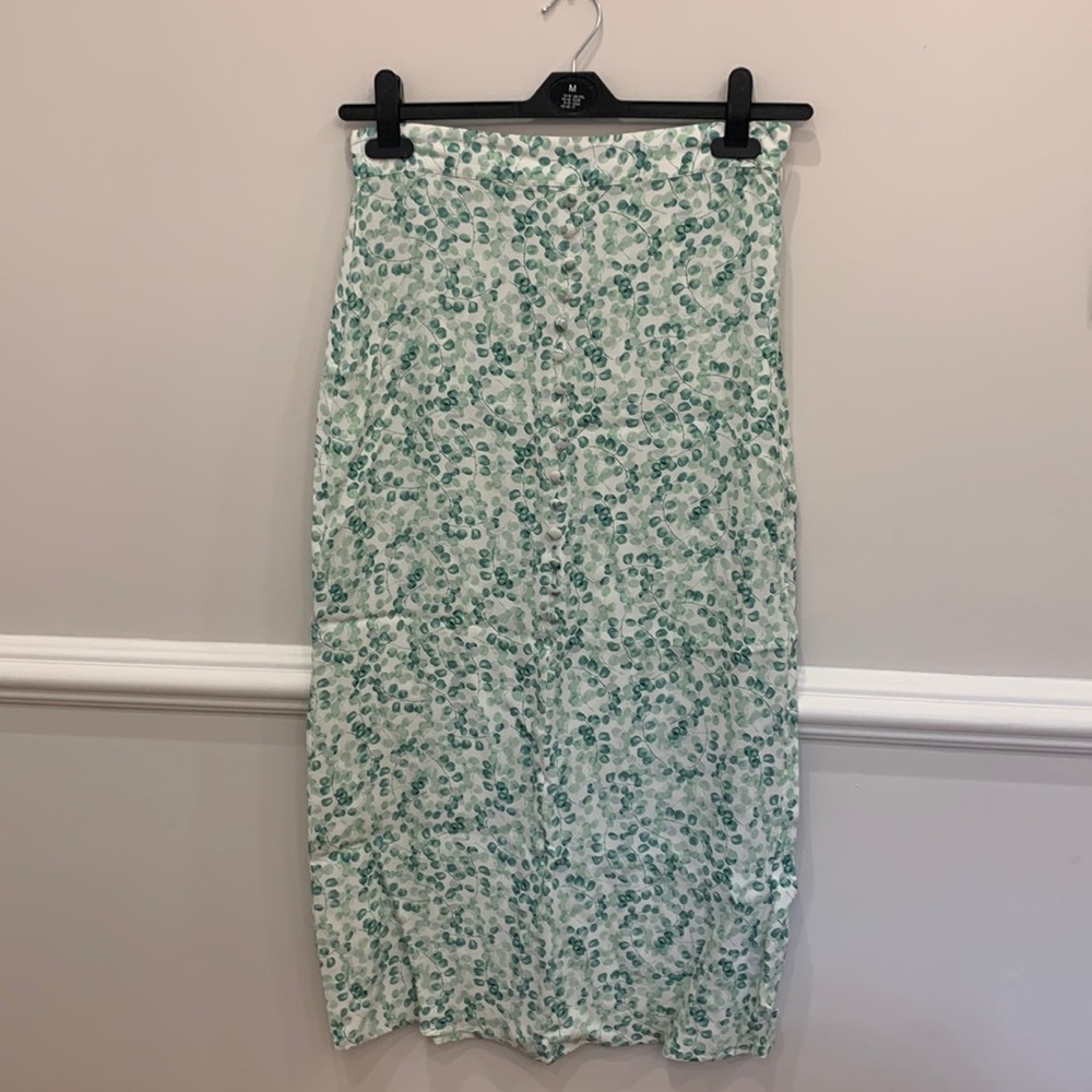 H&M skirt  size 6